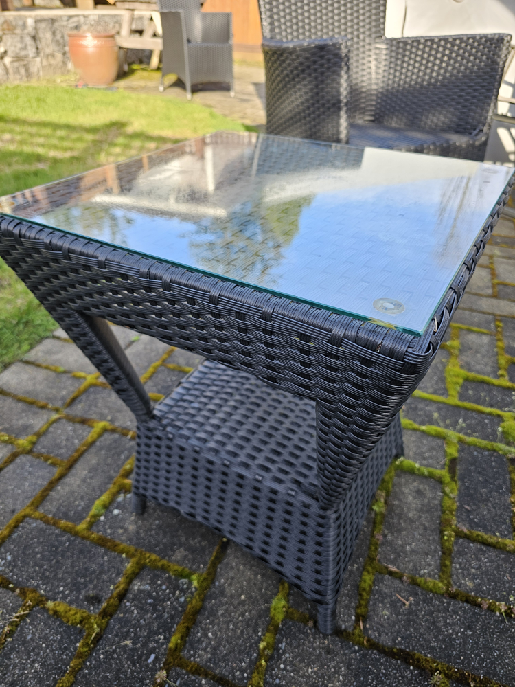 Outdoor chairs (2pcs) & table - photo 3