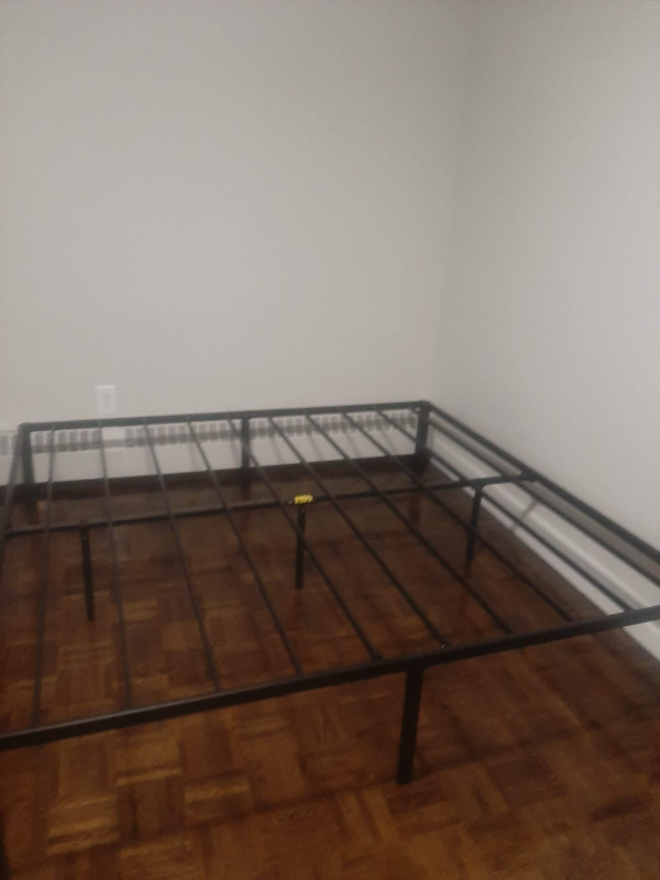 bed and mattress - photo 2
