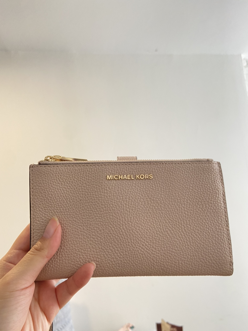 Michael Kors Wristlet (Brand New)