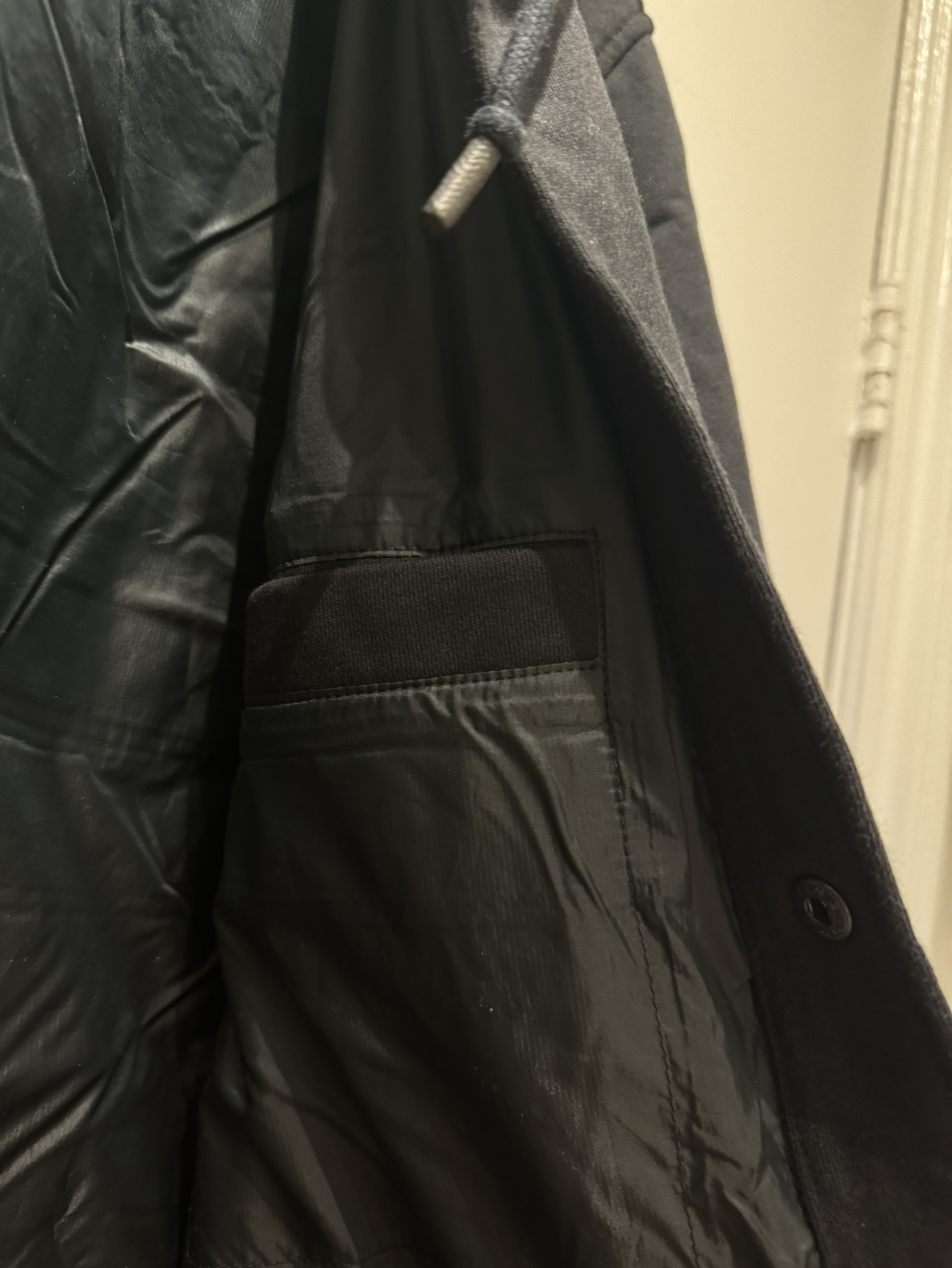 Champion black jacket image indicator(7)