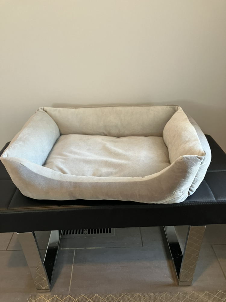 Dog/cat bed thumbnail