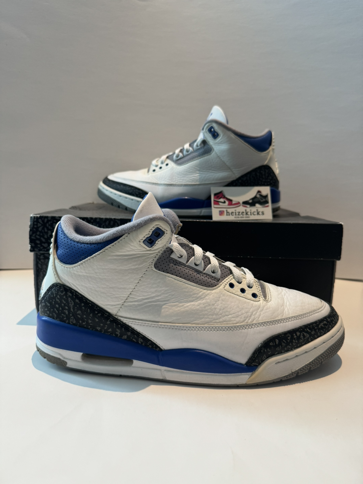 Air Jordan 3 Racer Blue thumbnail