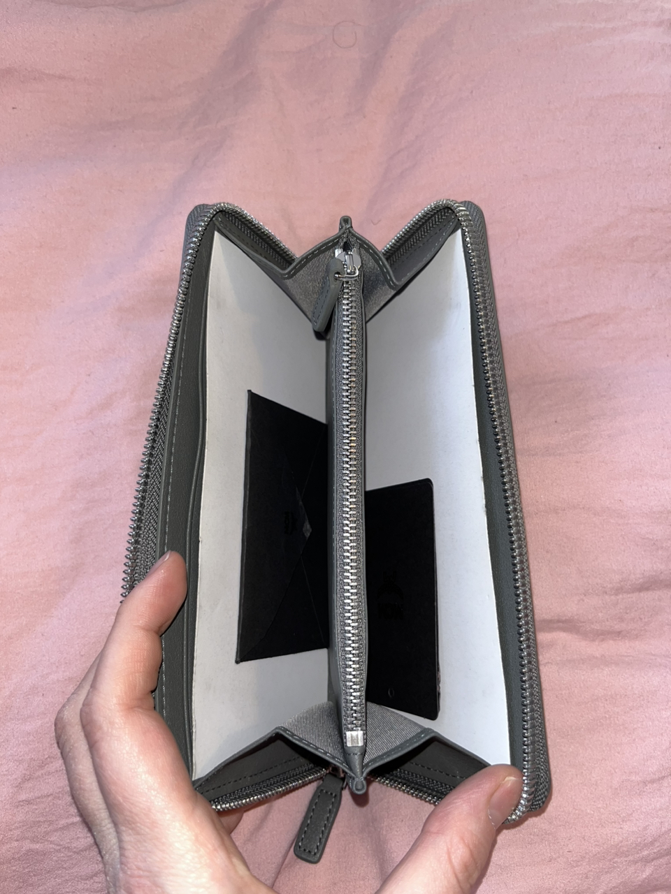 New authentic MCM wallet image indicator(5)