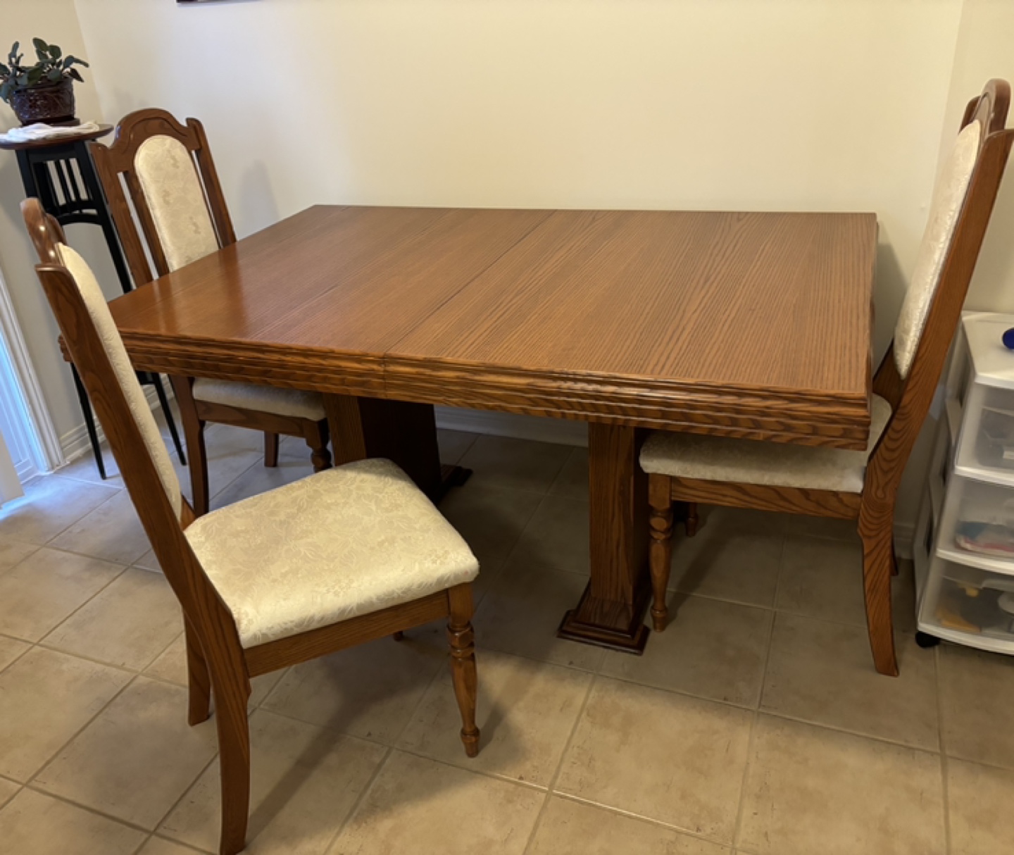 Table and Chairs thumbnail
