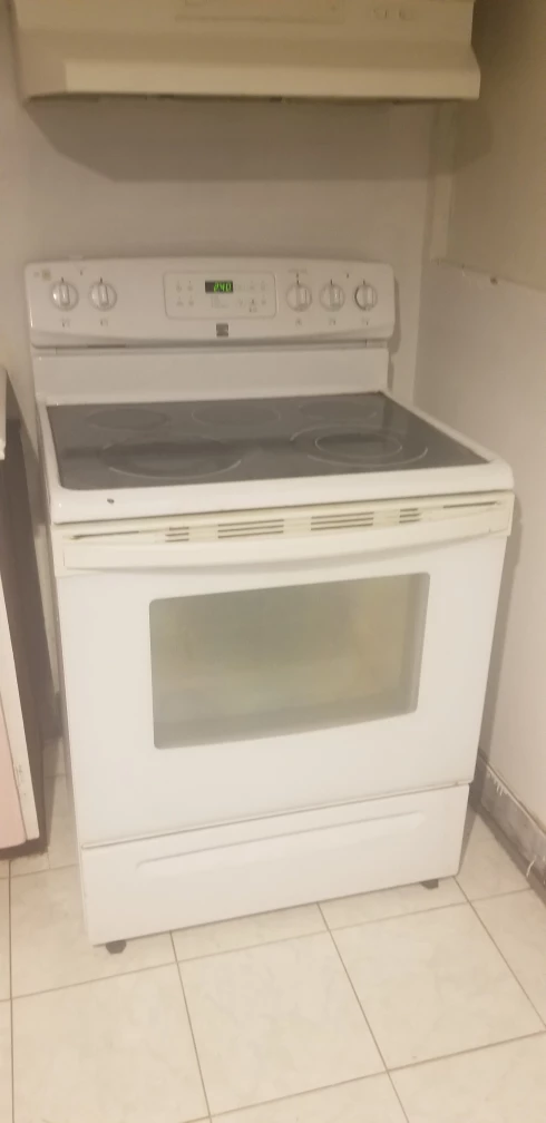 Used Stove for sale 🥕 thumbnail