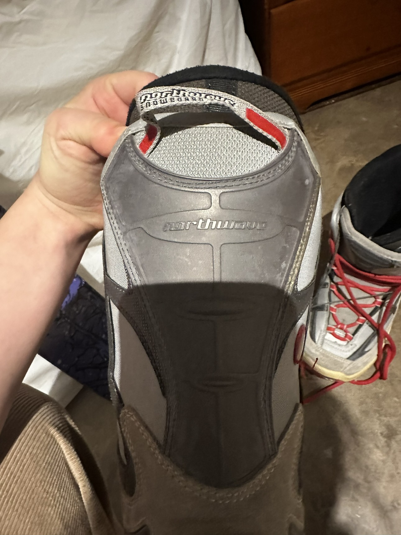 Snowboarding boots