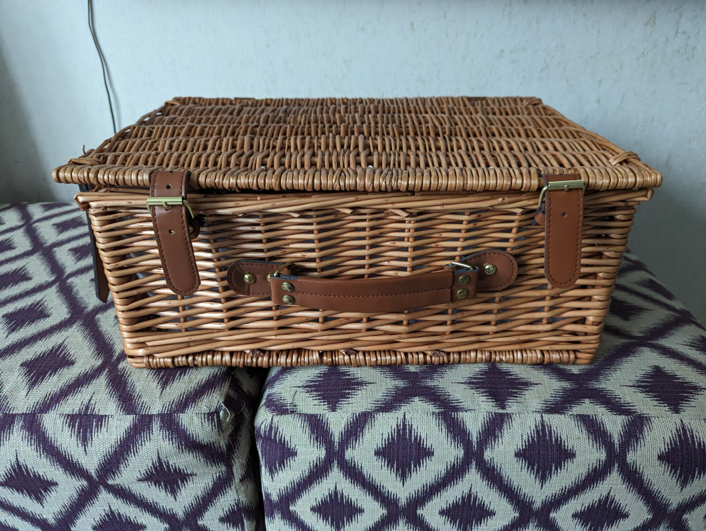 Happy Picnic - Wicker Picnic Basket Set for 4 Persons - photo 3