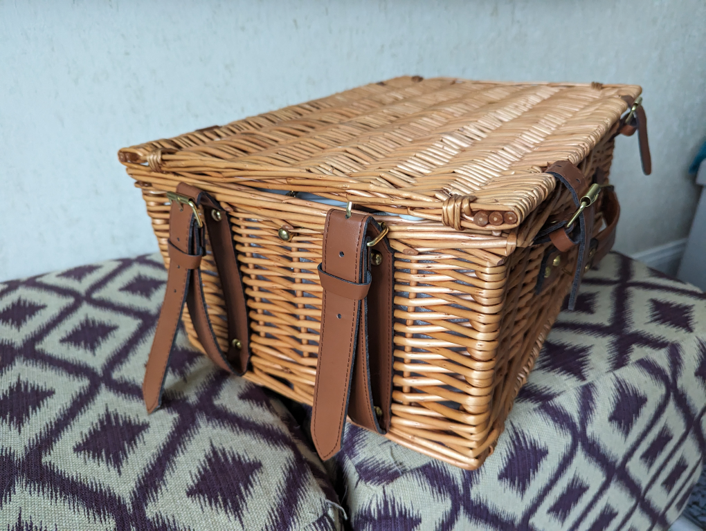 Happy Picnic - Wicker Picnic Basket Set for 4 Persons - photo 4