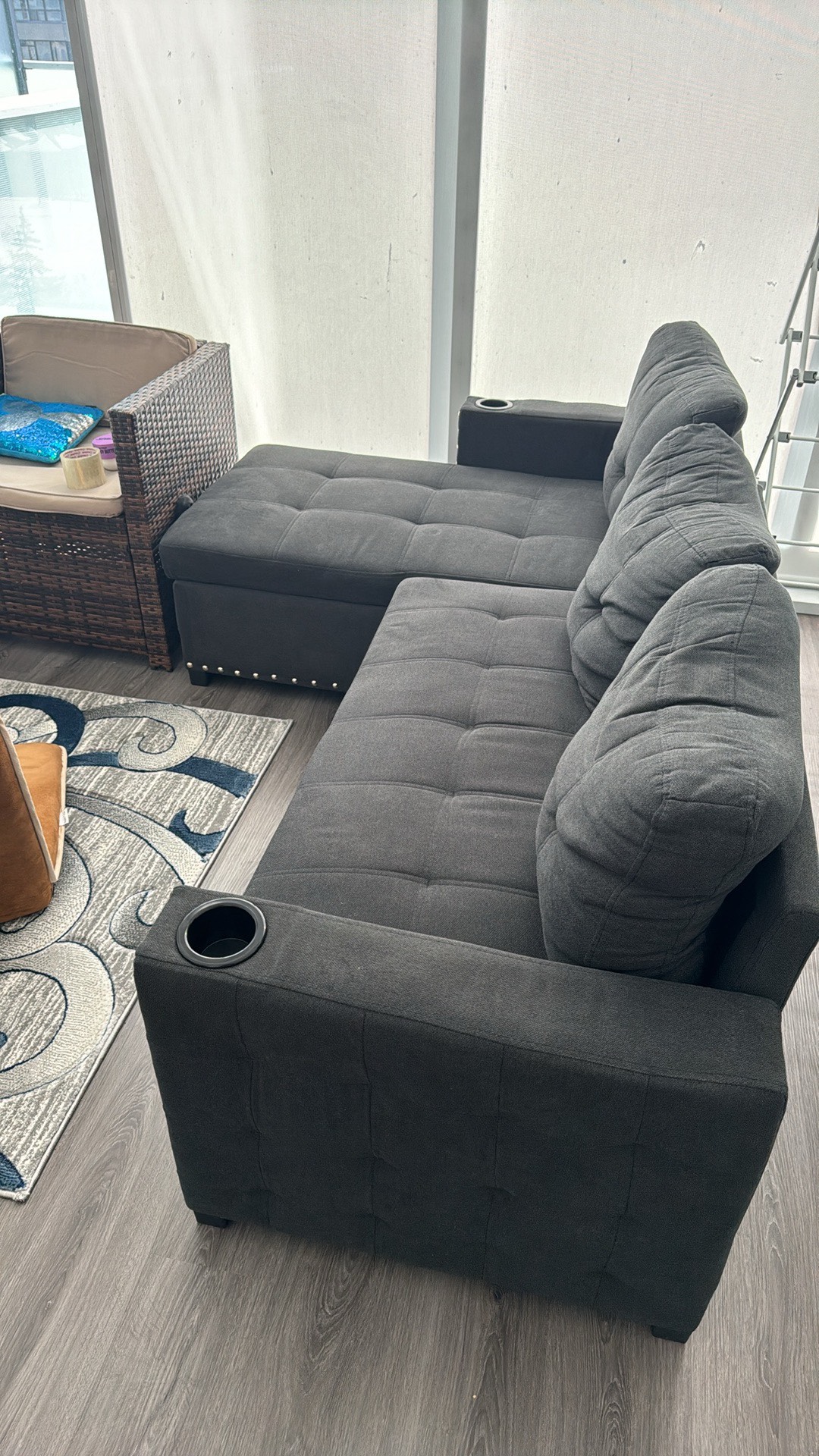 Urgent moving sale end of month sofa bed with storage - photo 2