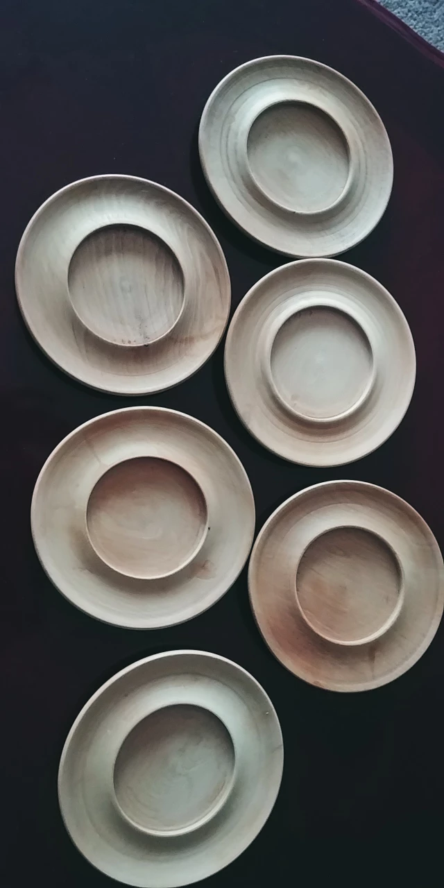 Wooden Saucers with Expresso Cups image indicator(2)