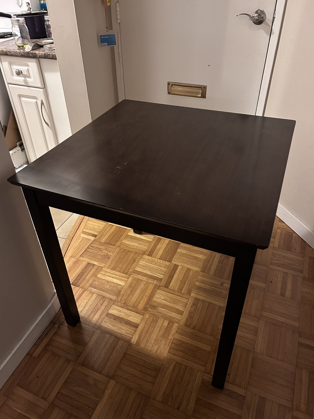 Dinning table thumbnail