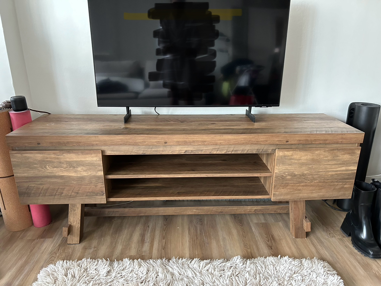Structube media unit