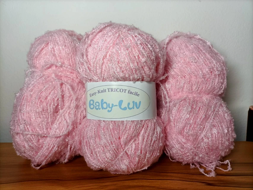 ‼️MOVING SALE‼️Yarn for $5 thumbnail