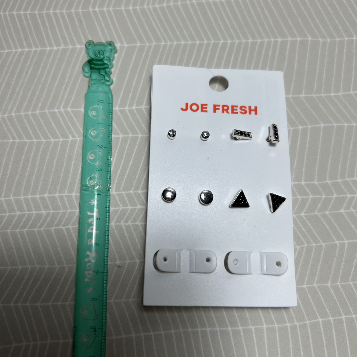 Joe Fresh earrings thumbnail