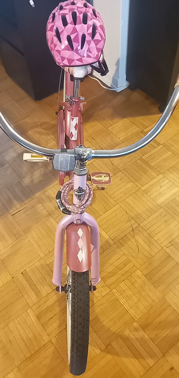 Girls 20 Inch Tires Huffy Cranbrook Cruiser Bicycle With Helmet - photo 2