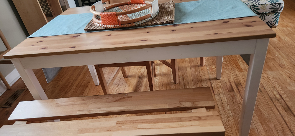 Dining table - IKEA - photo 2