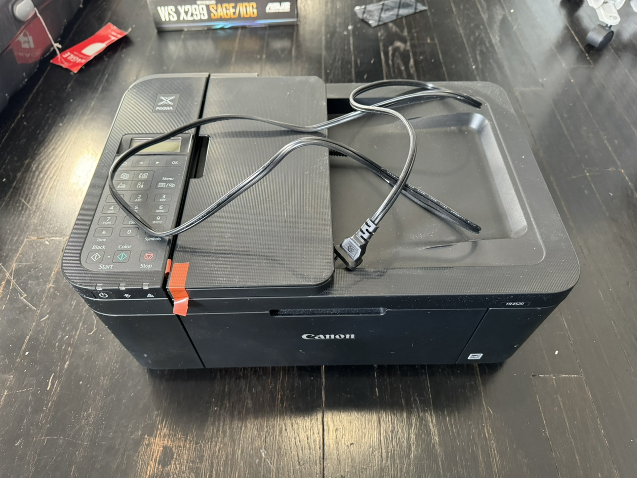 Canon printer with a set of ink cartridges