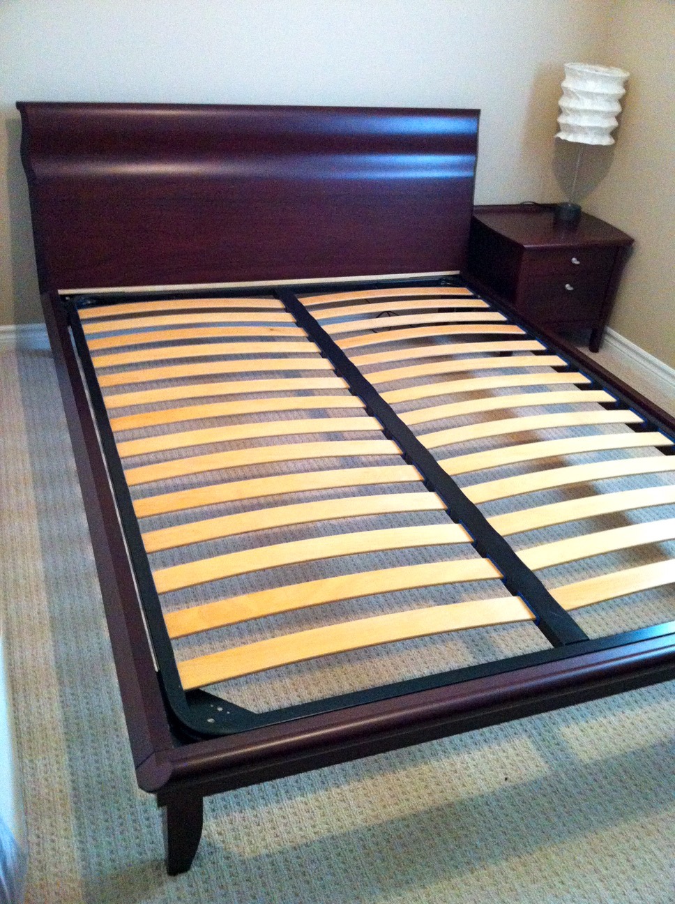 Beautiful Solid Wood 4 Piece Bed Set thumbnail