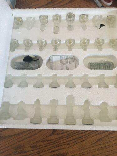 New Umbra Glass Chess/Cherboard Set - photo 4