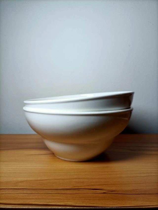 ‼️MOVING SALE‼️ Bowls/Plates all for $10 - photo 2