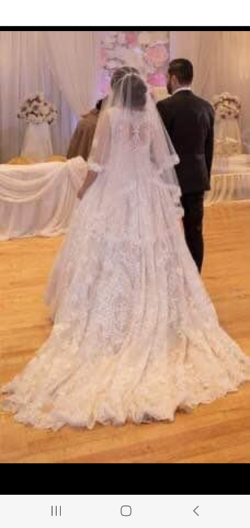 wedding dress/2tier veil, slip under gown and hair clip