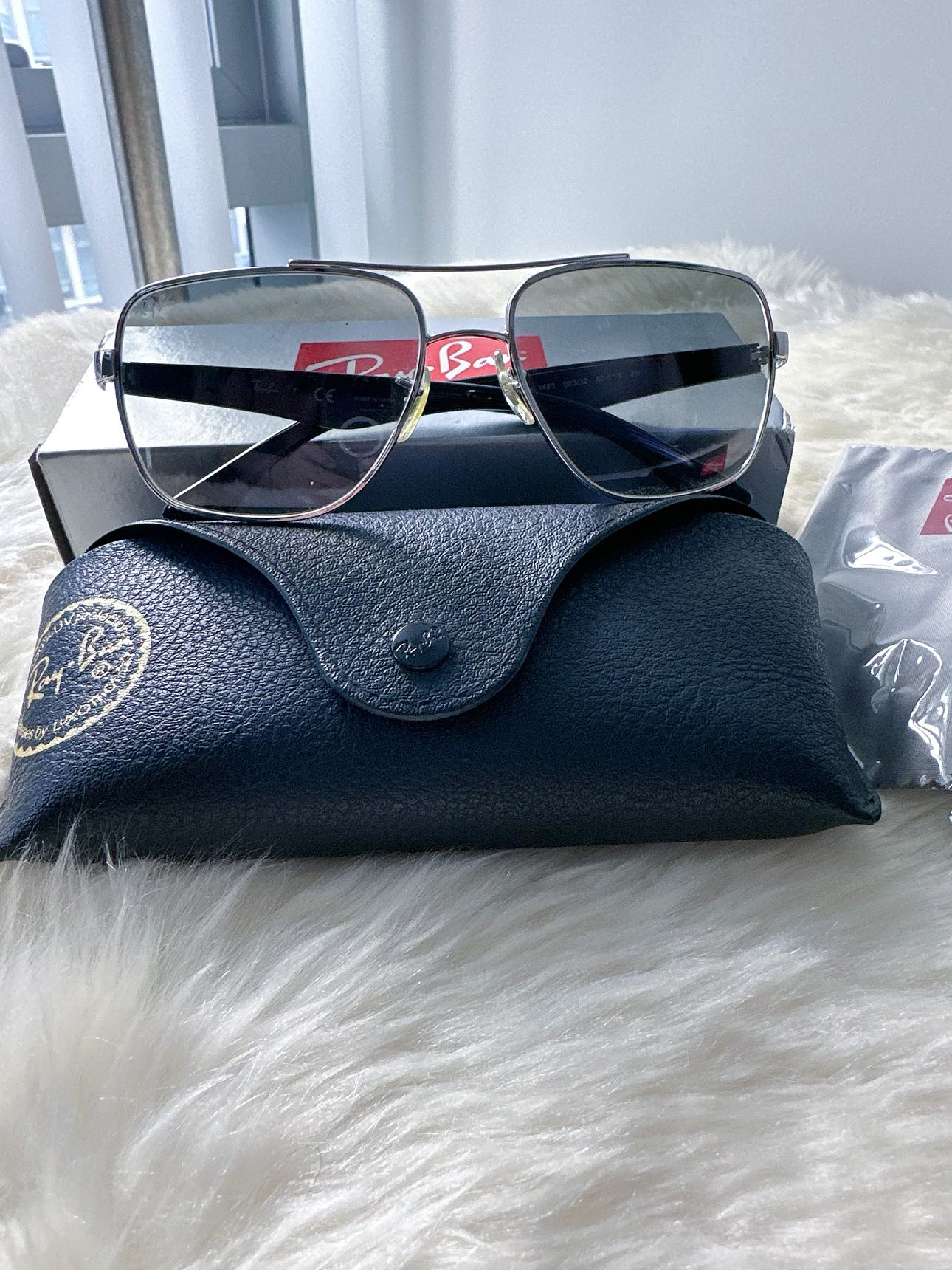 Ray-Ban Gunmetal Gray Lens 60 Unisex image indicator(2)