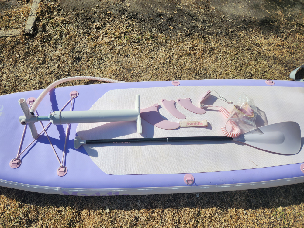 newish Meddle inflatable Paddle board.  great condition no leaks - photo 2