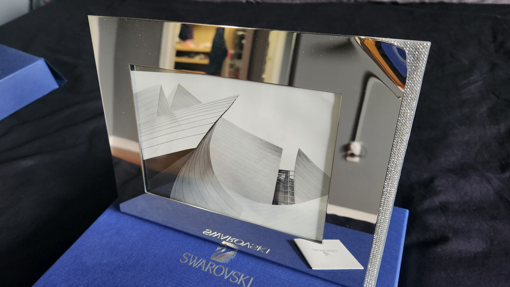 Swarovski Picture Frame image indicator(4)