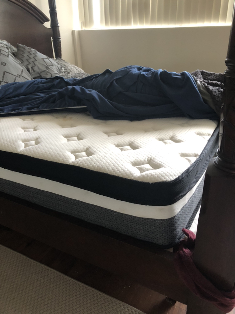 Queen size mattress with split box spring