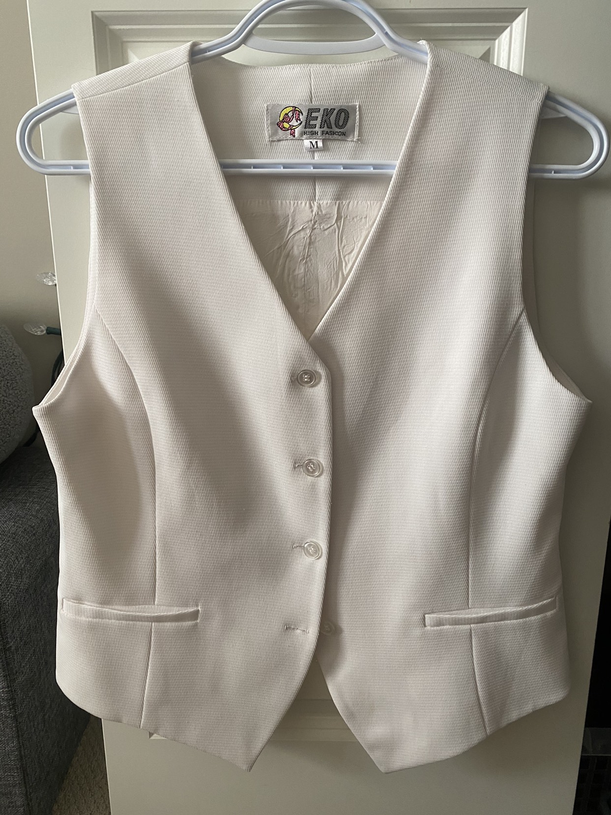 White vest