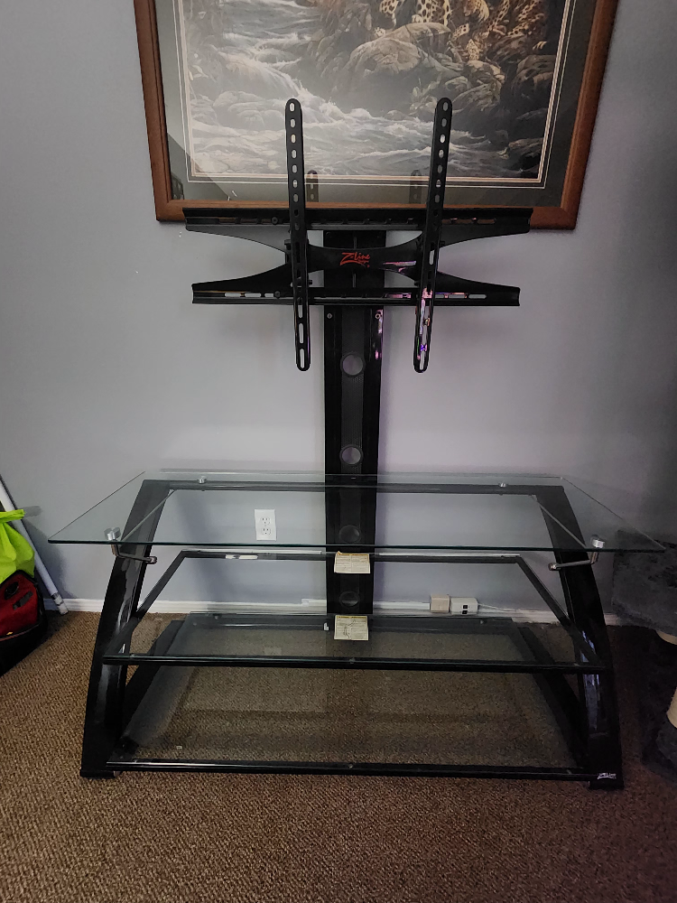 TV stand with TV mount 🥕
