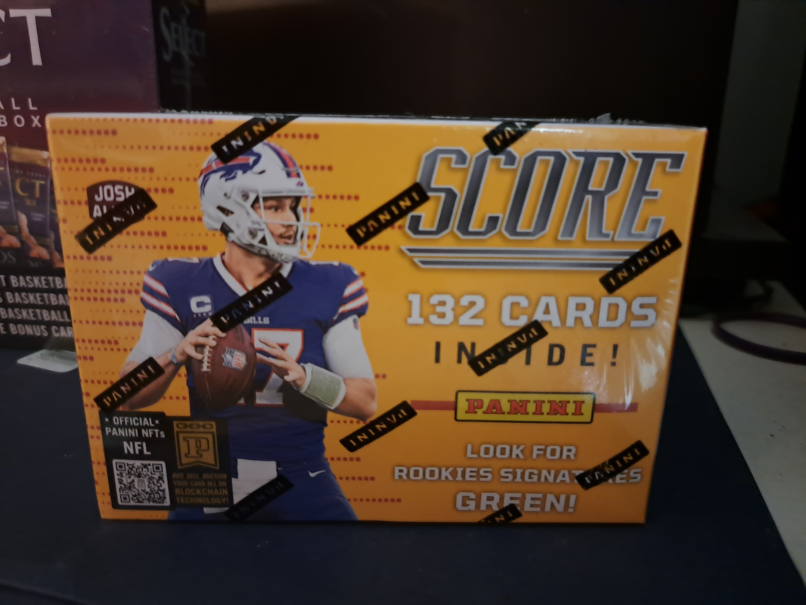 2023 Panini Score NFL Football Trading Cards Blaster Box - photo 2