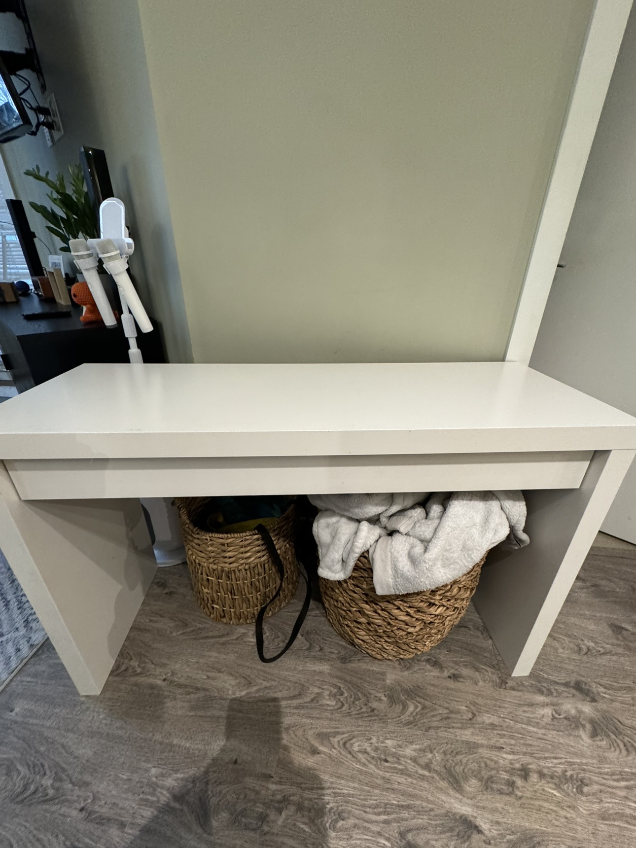 IKEA Malm Dressing Table - photo 3