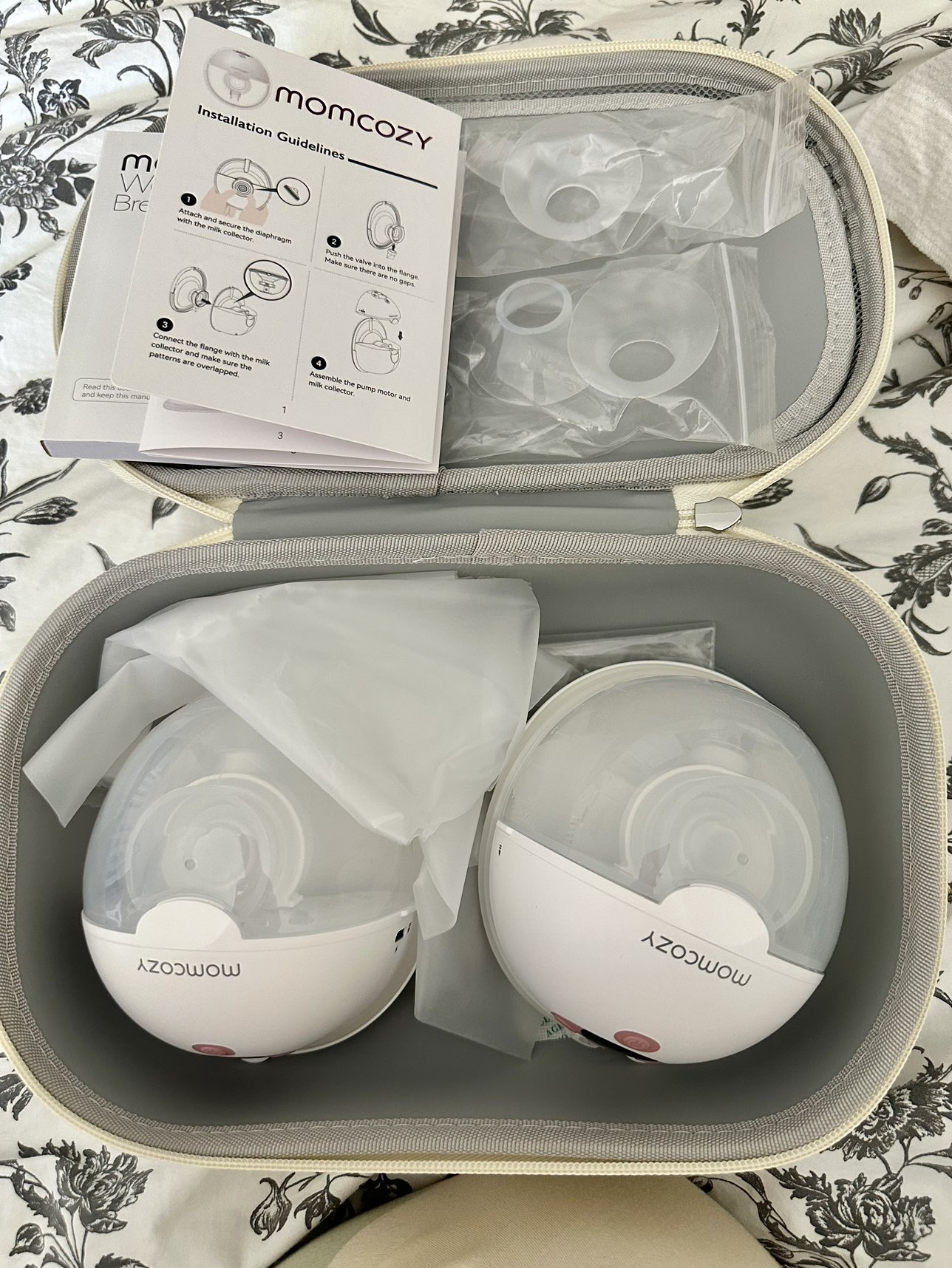 Momcozy wearable pump M5