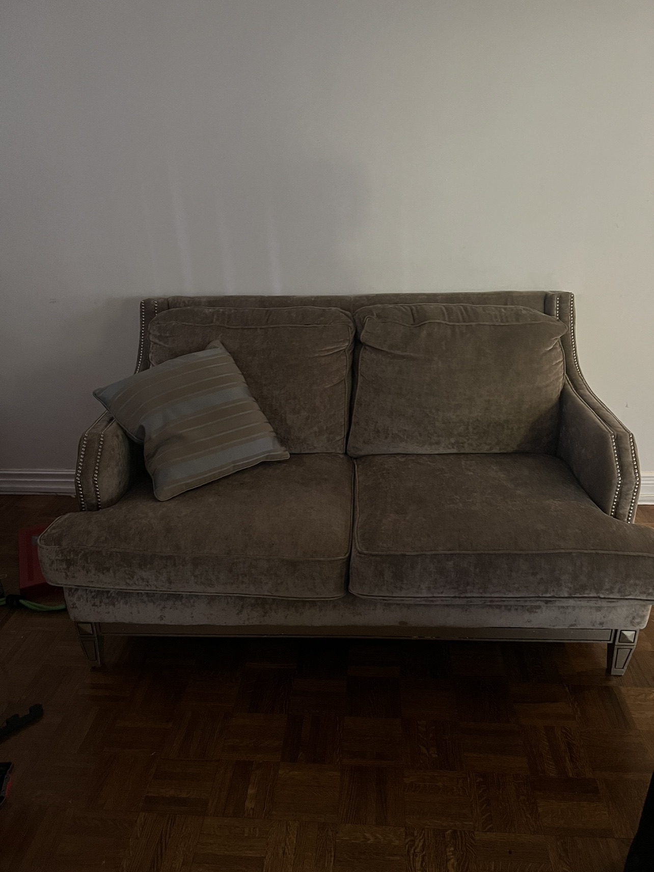 love seat thumbnail