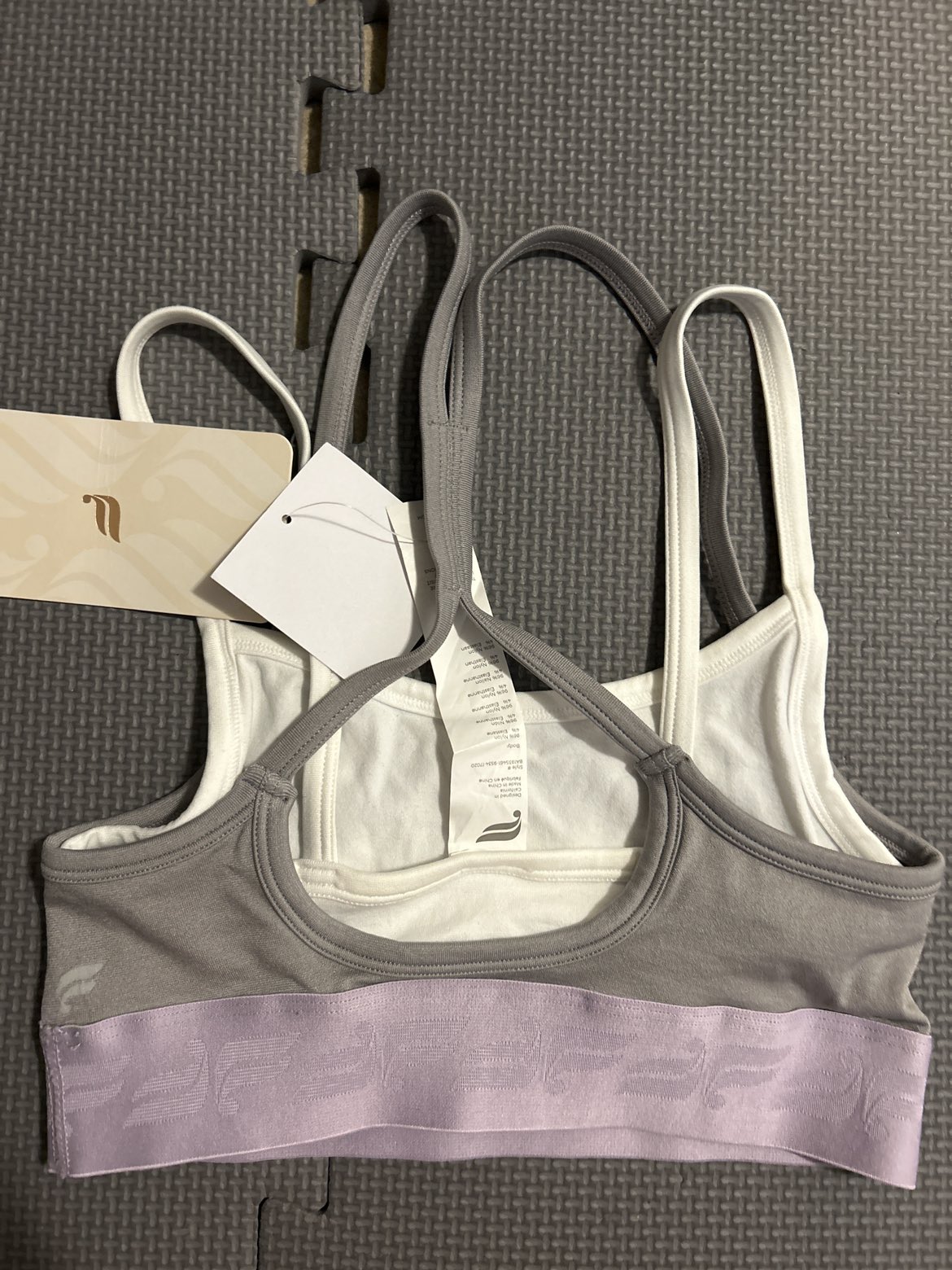 Low impact sports bra - photo 2