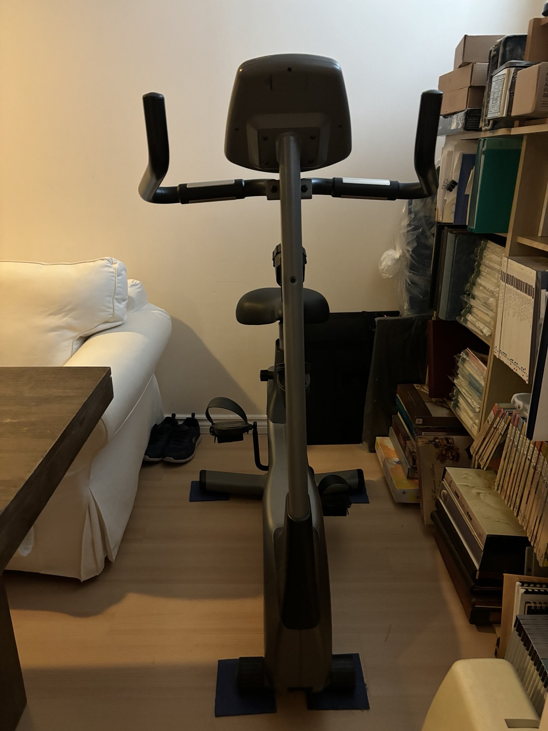 indoor excercise bike thumbnail
