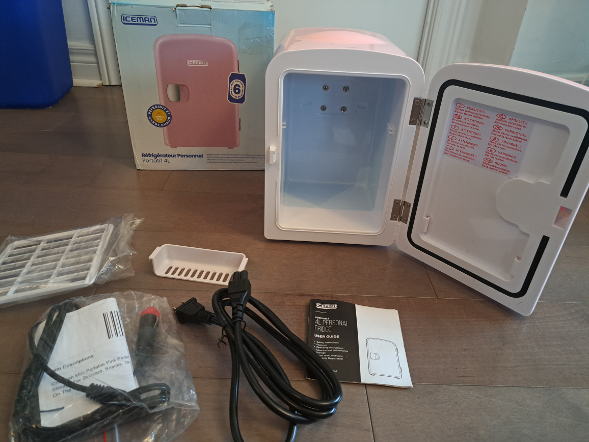 Iceman pink mini fridge - photo 3