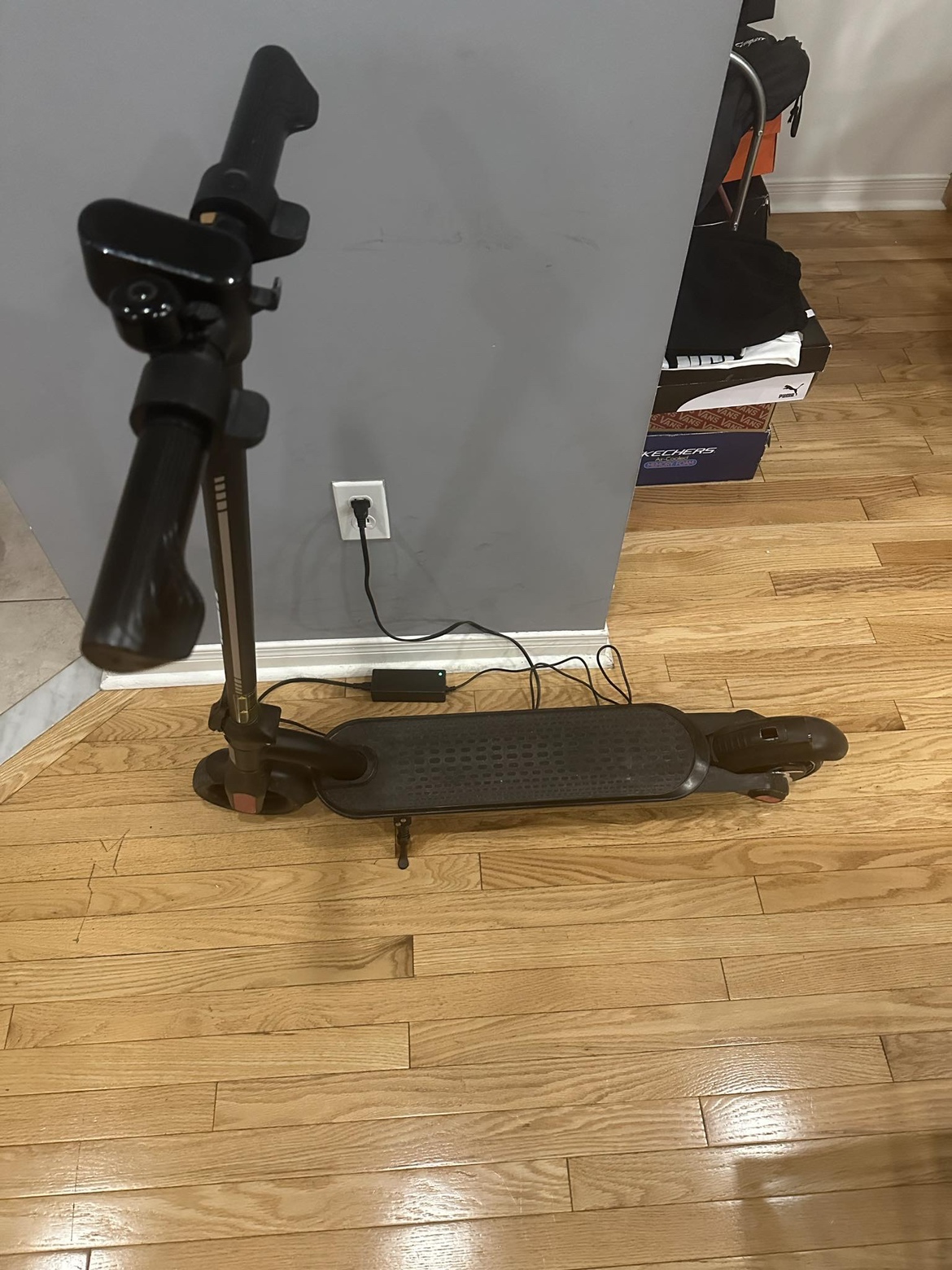 Electric scooter - photo 2