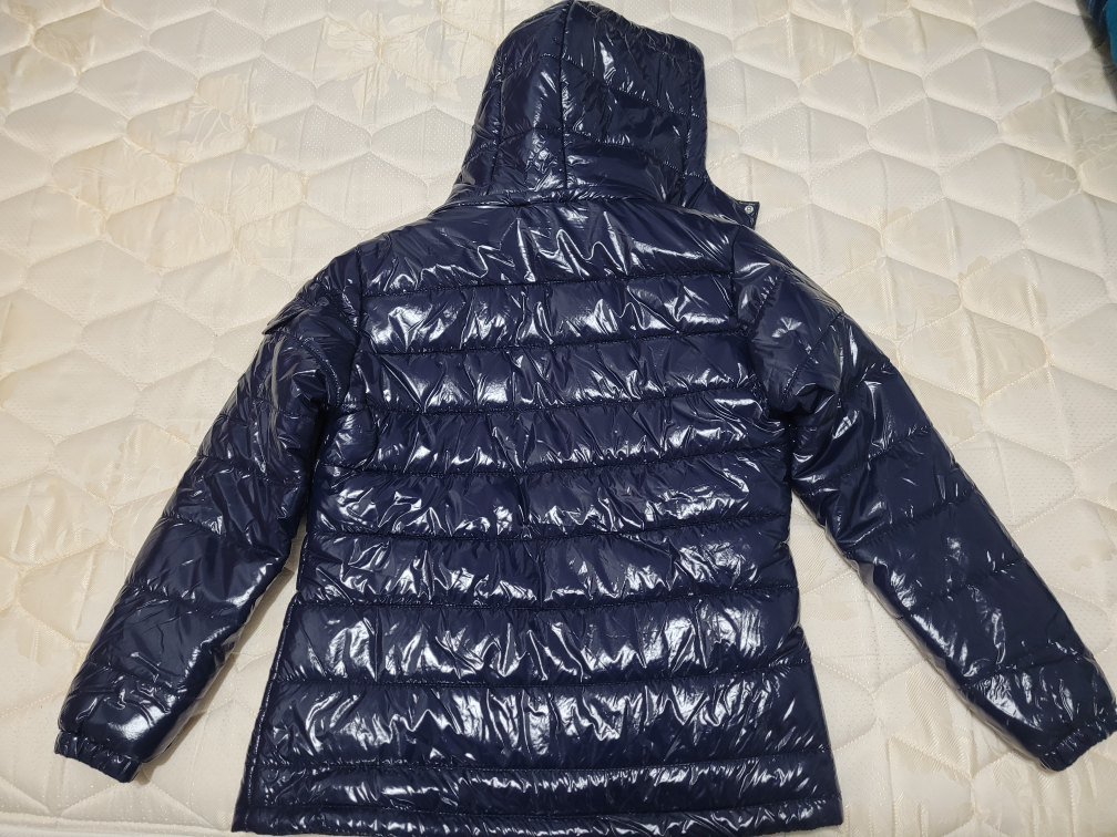 winter jacket for anyone - photo 4