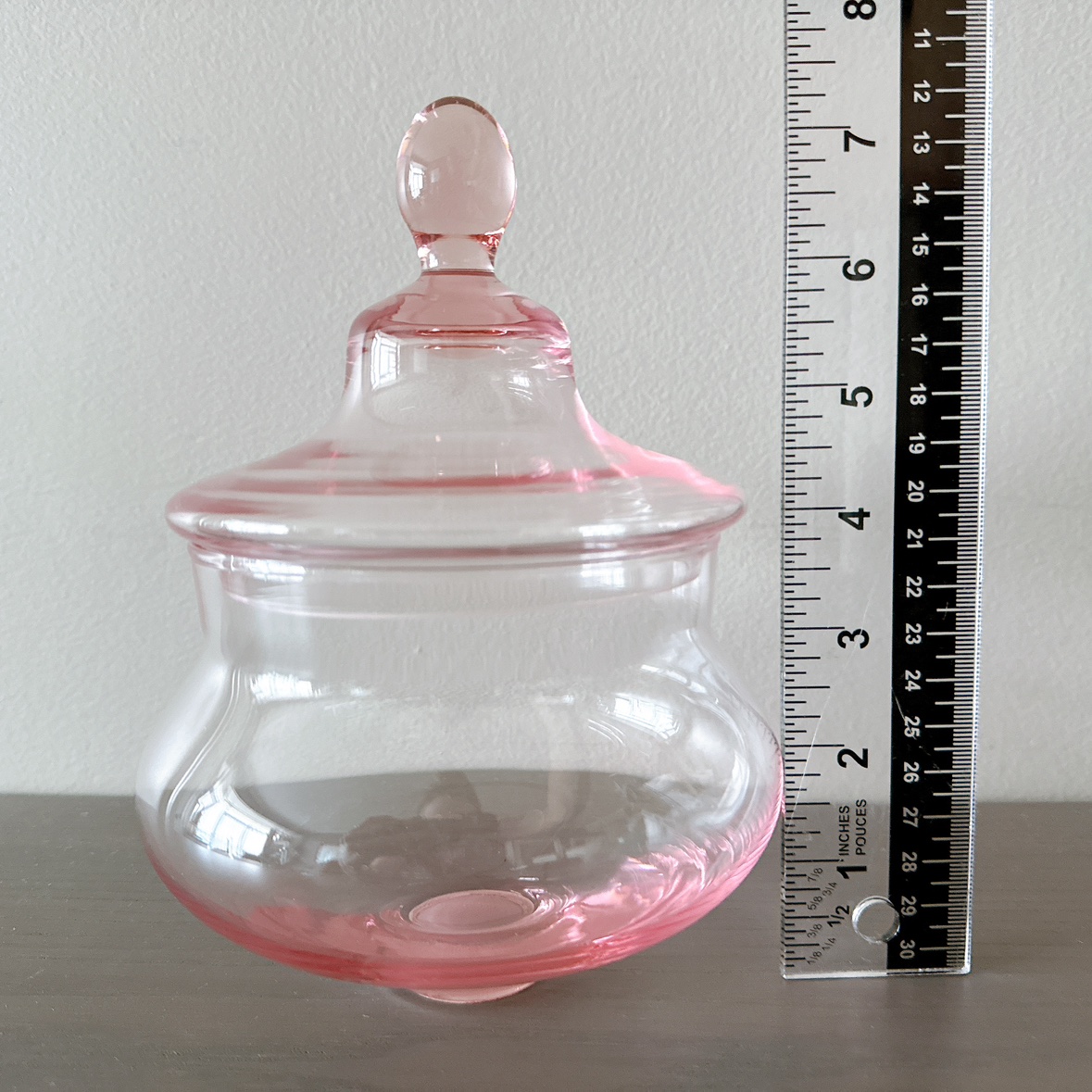 Pink glass jar / candy dish image indicator(7)