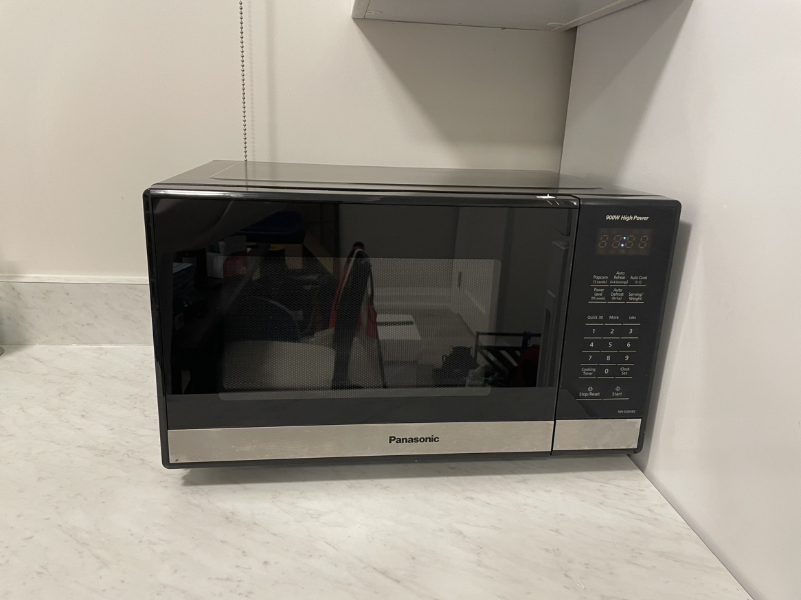 Panasonic countertop Microwave sale - photo 2