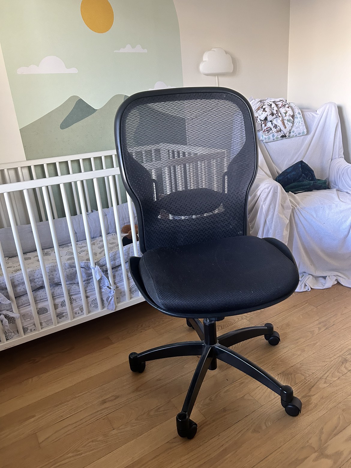 Black adjustable office chair thumbnail