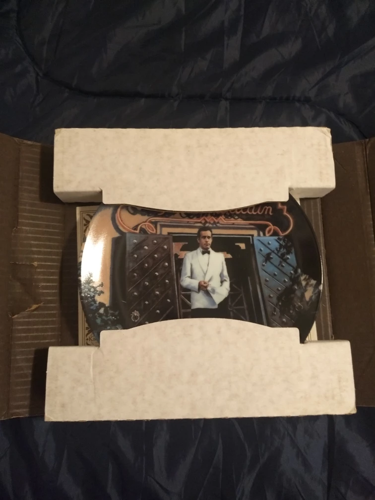 5 COLLECTOR PLATES INSPIRED BY THE MOVIE CASABLANCA image indicator(8)