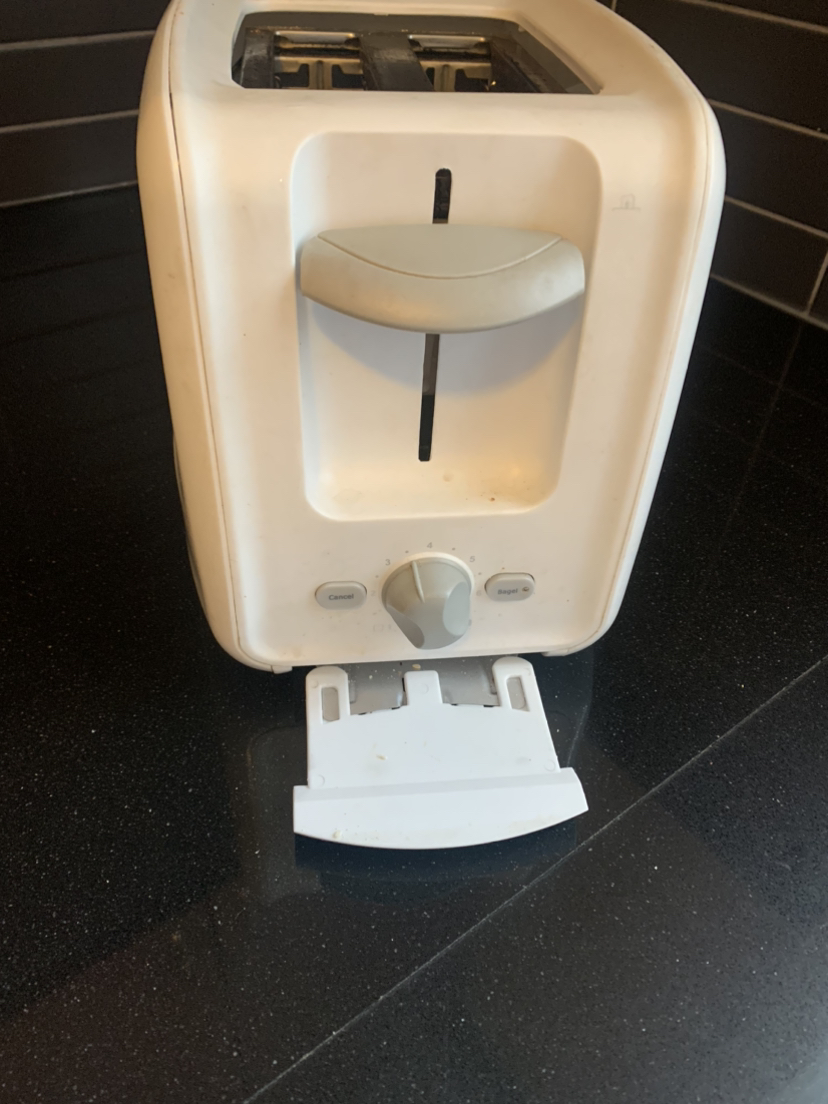 Sunbeam 2 slice toaster with removable crumb tray - photo 3