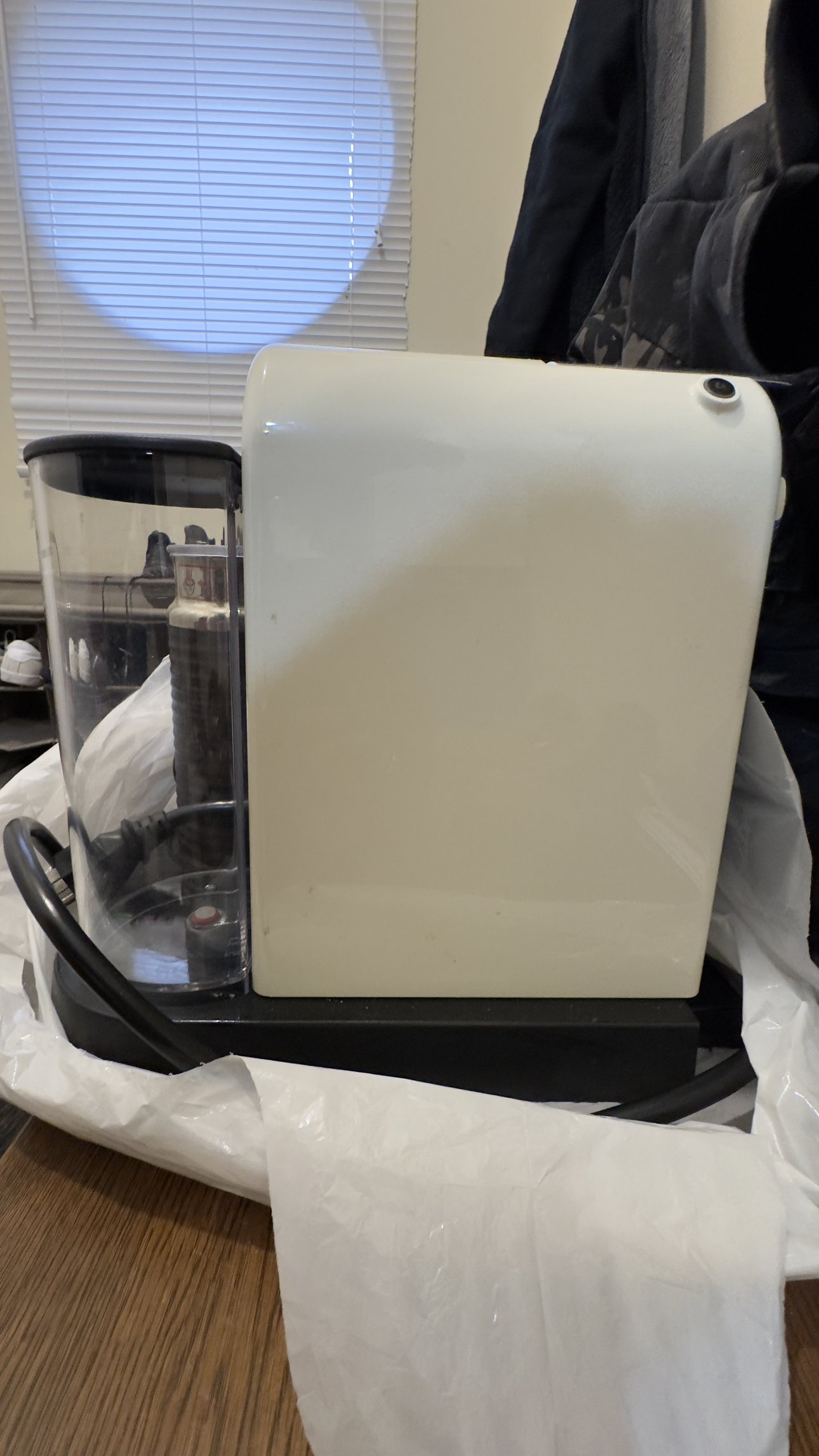 Nespresso Machine With Inbuilt Nespresso Milk Frother image indicator(2)