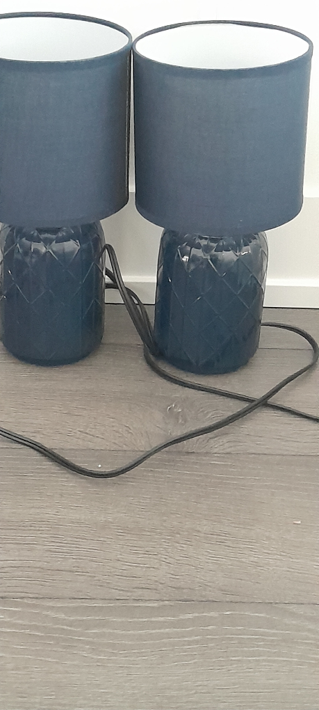 Lovely navy ceramic bedside lamps (pair) - photo 2