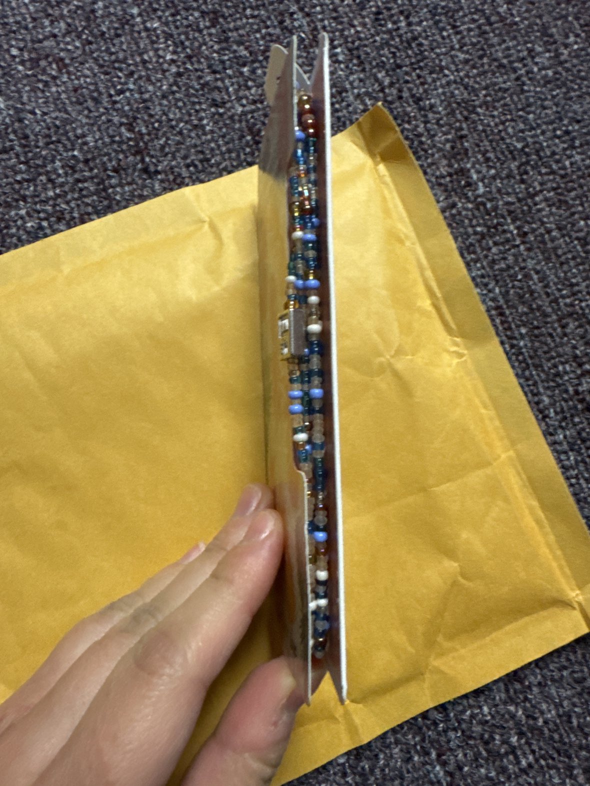 Me to We Handcrafted Braclet image indicator(2)