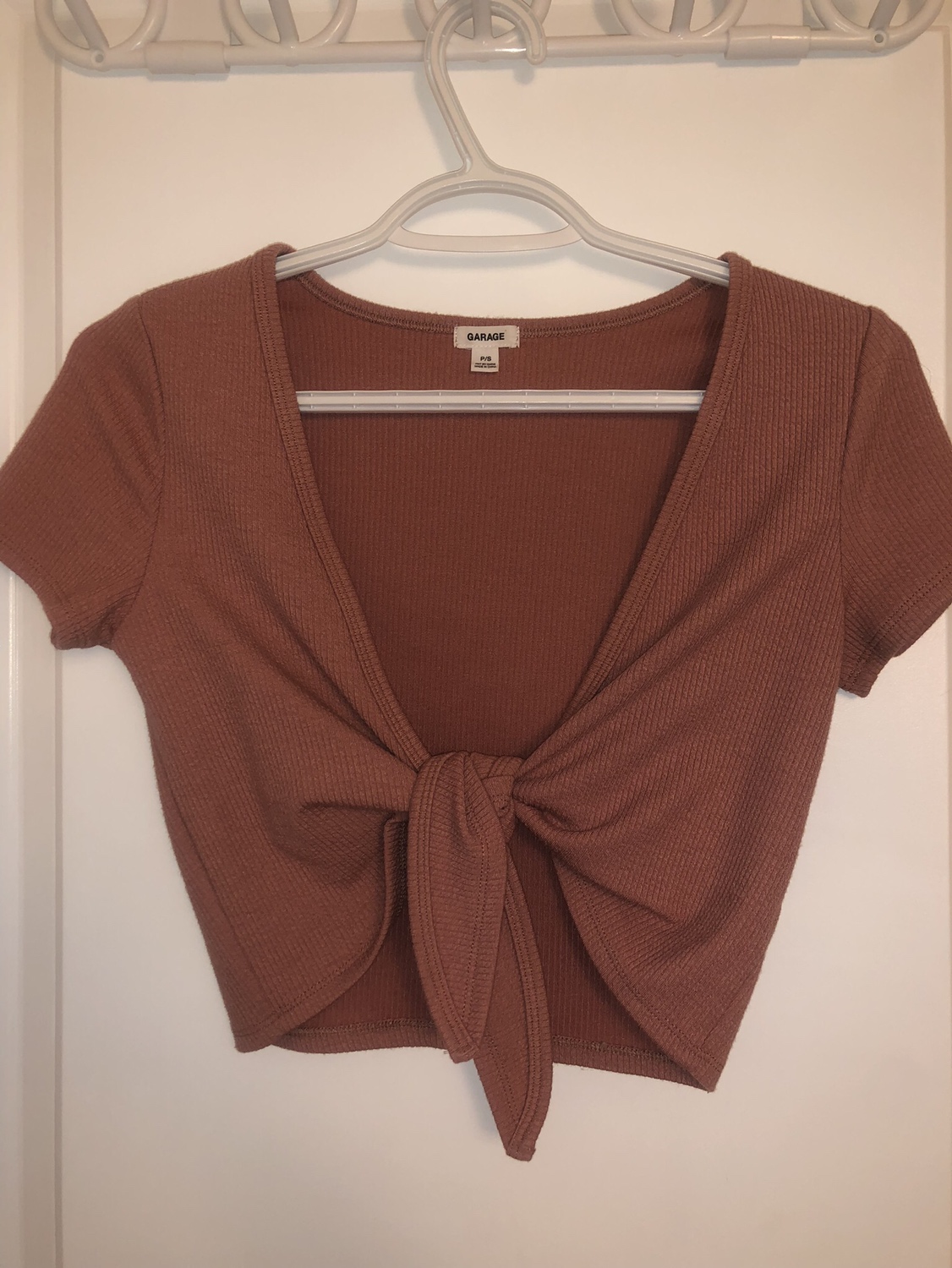 Knot front tie top in ash rose pink