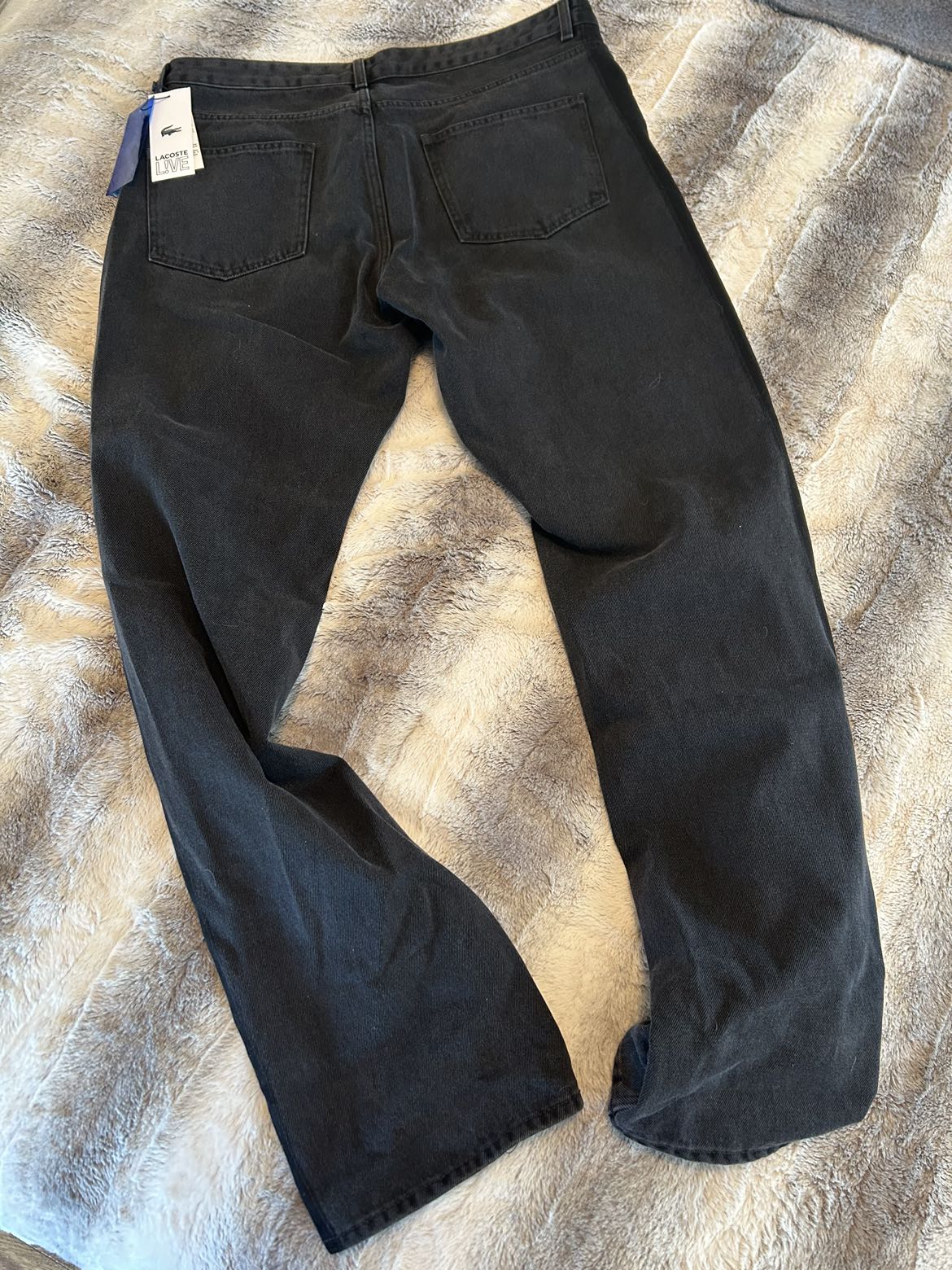 Lacoste men’s jeans image indicator(6)